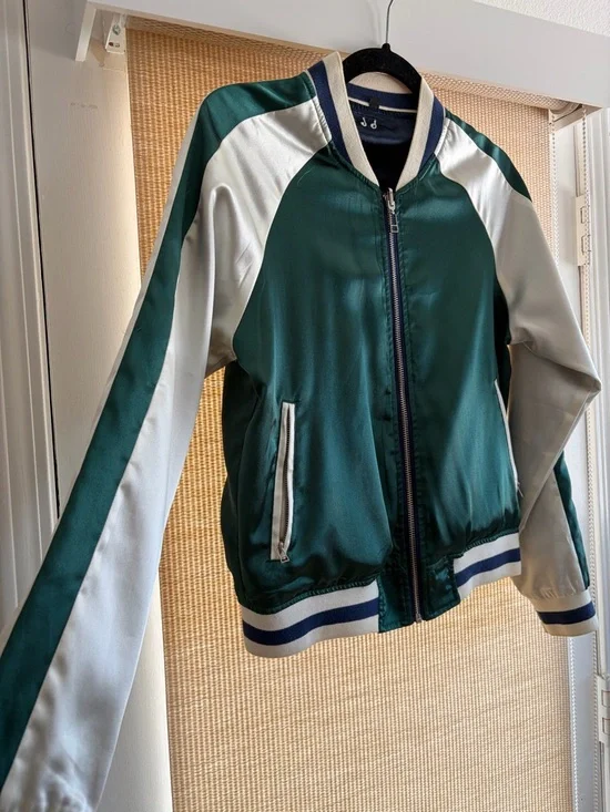 Green Satin 'Coachella' Embroidered Bomber Jacket - Picture 5 of 9